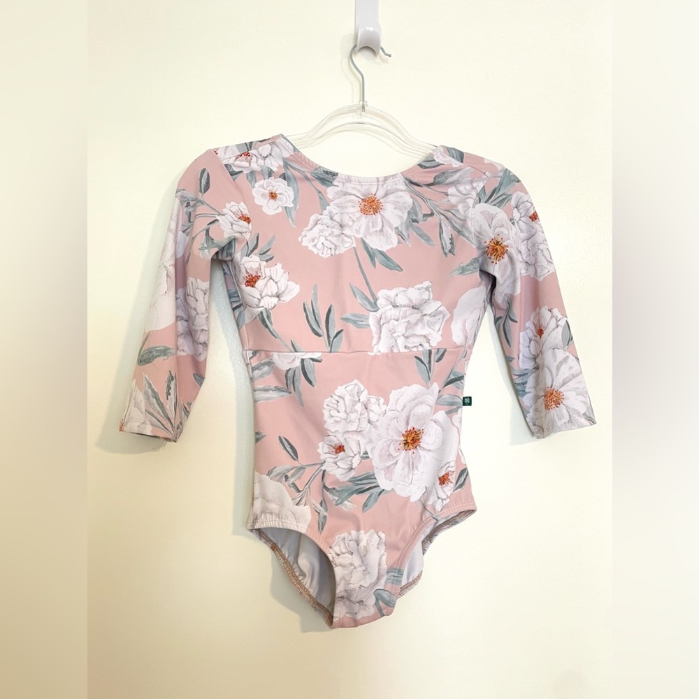 LuckyLeo “Flight” Custom Ballet Leotard Medium Light Pink Floral w/ 3/4 Sleeves